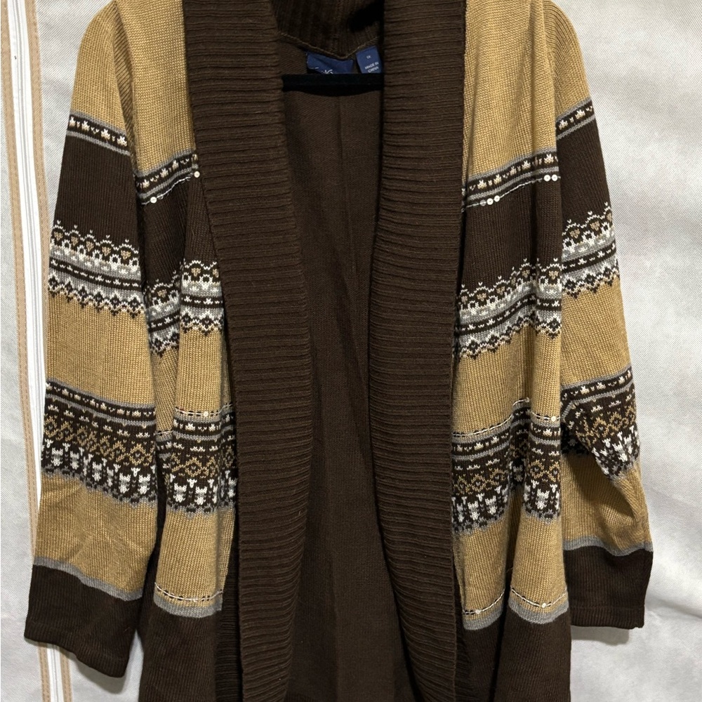 Gloria Vanderbilt Chocolate and Beige Patterned Cardigan - Picture 2 of 5